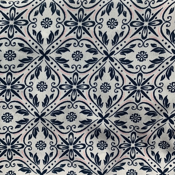 Island Getaway Dress - Picture 2 of 7